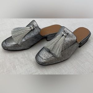 Bettye Muller Silver Slides women’s size 7